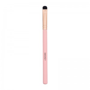 124 ΠΙΝΕΛΟ ΓΙΑ SMOKEY EYE LOOK